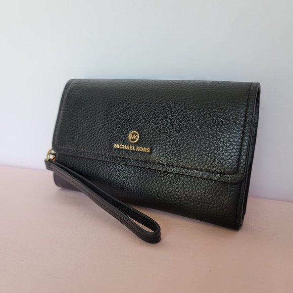 MICHAEL KORS Jet Set Charm Pebble Leather Large Flap Phone Wristlet-Black - Picture 5 of 16